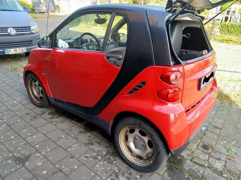 Rot Gebraucht 2009 Smart ForTwo Coupé Pure Coupé | 2.250 € (Guter Preis) - Bild 1/4