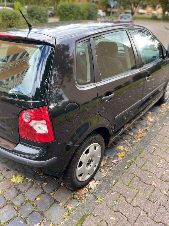 Gebraucht VW Polo Trendline 54 PS (39 kW) 2003 Schwarz Limousine