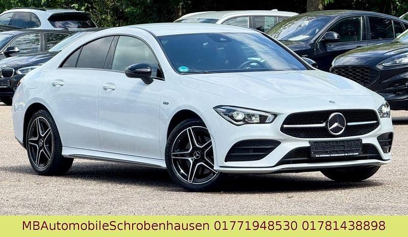 Mondstein silber Gebraucht 2021 Mercedes CLA250e AMG Limousine | 26.777 € (Guter Preis) - Bild 1/3