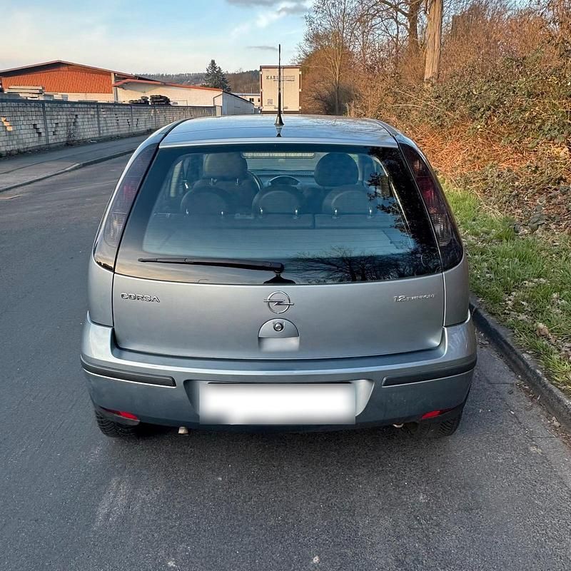 Gebraucht Opel Corsa 80 PS (58 kW) 2004 Silber Kleinwagen