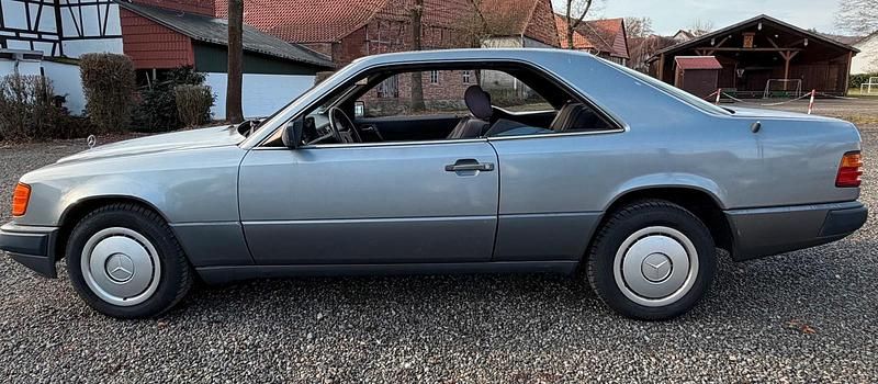 Gebraucht Mercedes 230 132 PS (97 kW) 1988 Grau Coupé