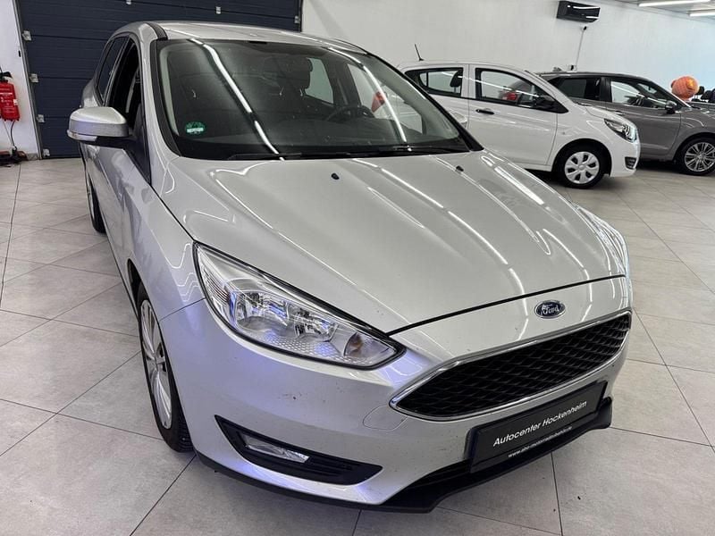 Silber Gebraucht 2016 Ford Focus Business Edition Kombi | 5.999 € (Superpreis) - Bild 1/4