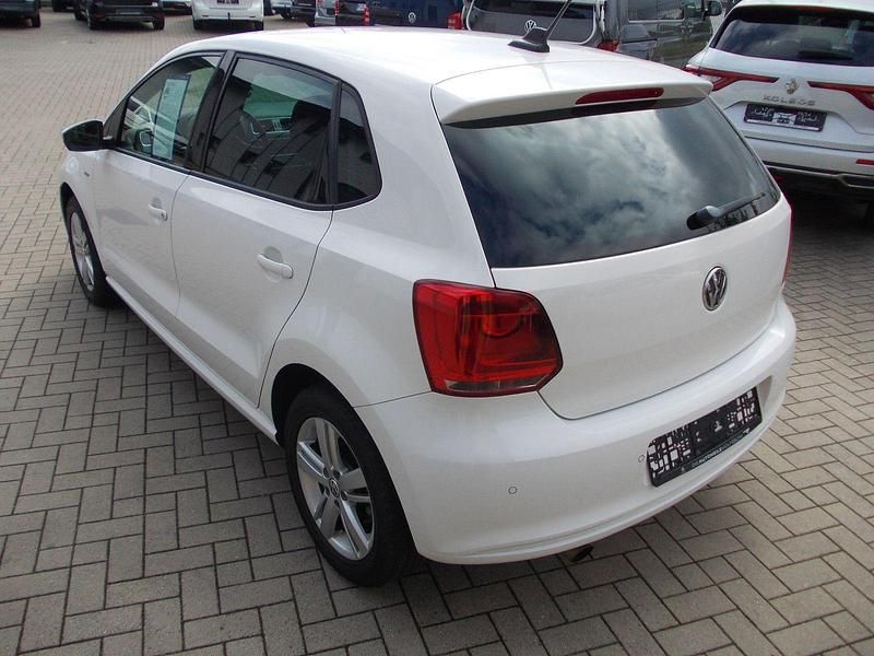 Gebraucht VW Polo Life 90 PS (66 kW) 2014 Weiß Kleinwagen