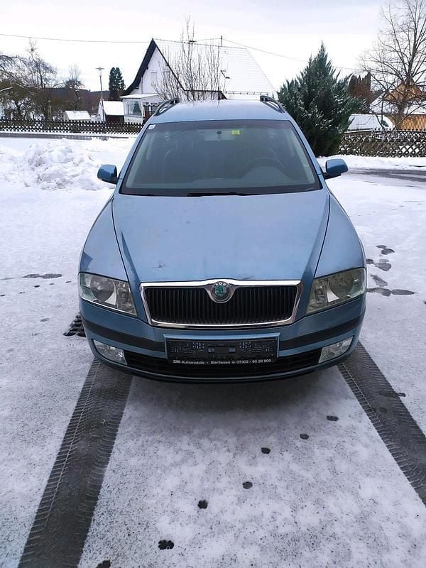 Blau Gebraucht 2006 Skoda Octavia Kombi | 2.900 € - Bild 1/4