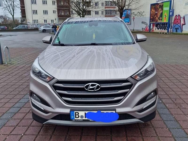 Beige Gebraucht 2017 Hyundai Tucson Advantage SUV | 18.250 € (Fairer Preis) - Bild 1/4