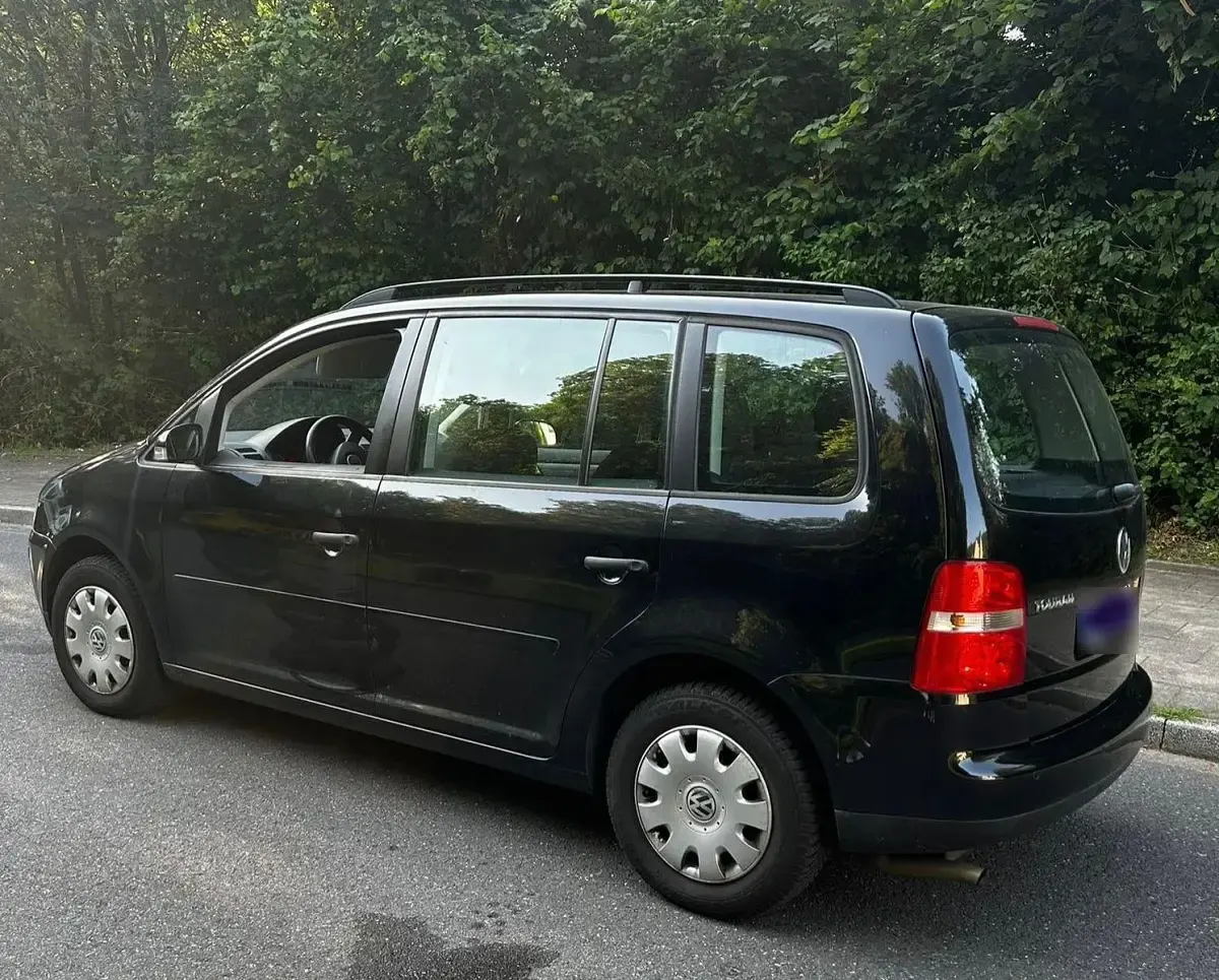 Gebraucht VW Touran Conceptline 109 PS (80 kW) 2006 Schwarz Van / Kleinbus