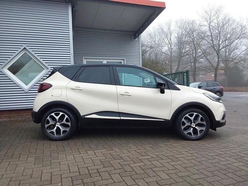Gebraucht Renault Captur Intens 150 PS (110 kW) 2019 Beige SUV