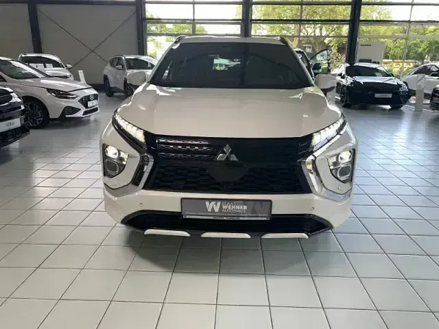 Gebraucht Mitsubishi Eclipse Cross Plus 188 PS (138 kW) 2022 S) (weiss SUV
