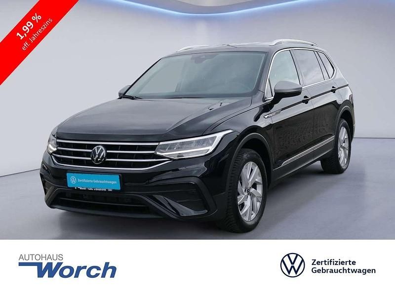 Deep black perleffekt Gebraucht 2024 VW Tiguan Allspace Life SUV | 33.949 € (Superpreis) - Bild 1/3