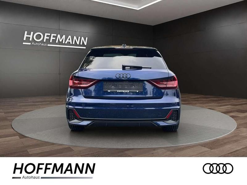 Neu Audi A1 Sportback S-line plus 116 PS (85 kW) 2025 Blau (navarrablau metallic) Kleinwagen