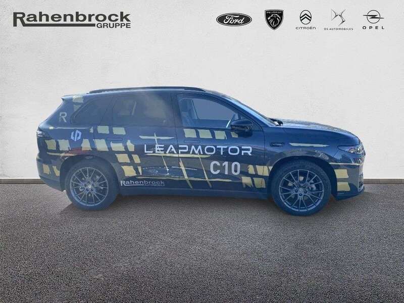 Gebraucht Leapmotor C10 160 kW (218 PS) 2025 Grau SUV