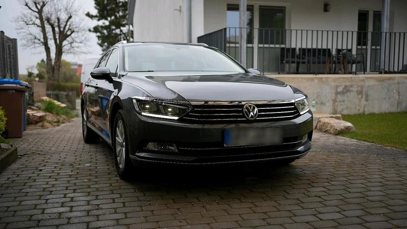Usata VW Passat 180 CV (132 kW) 2015 Grigio Station wagon