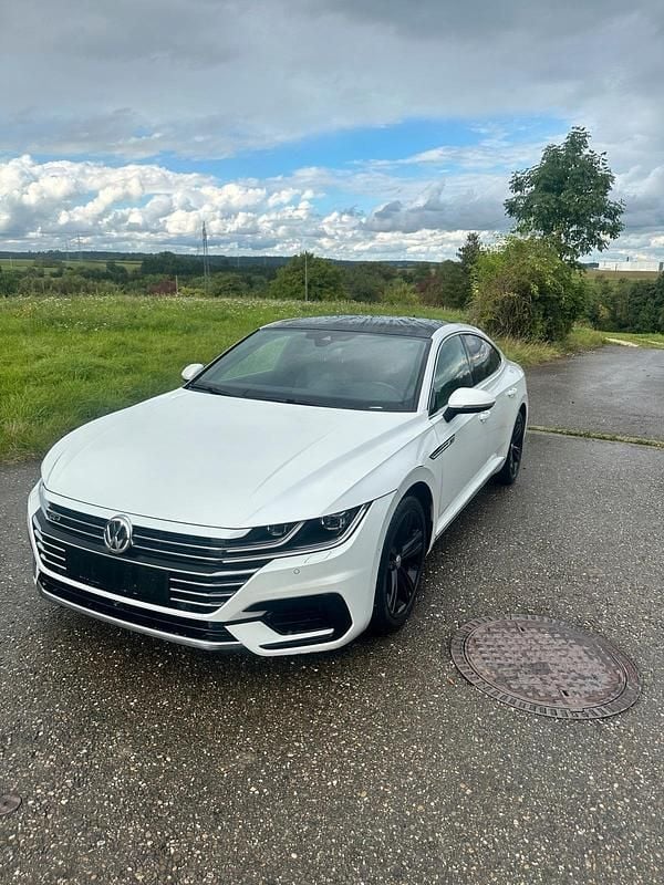 Weiß Gebraucht 2017 VW Arteon R-line Limousine | 17.500 € (Superpreis) - Bild 1/4