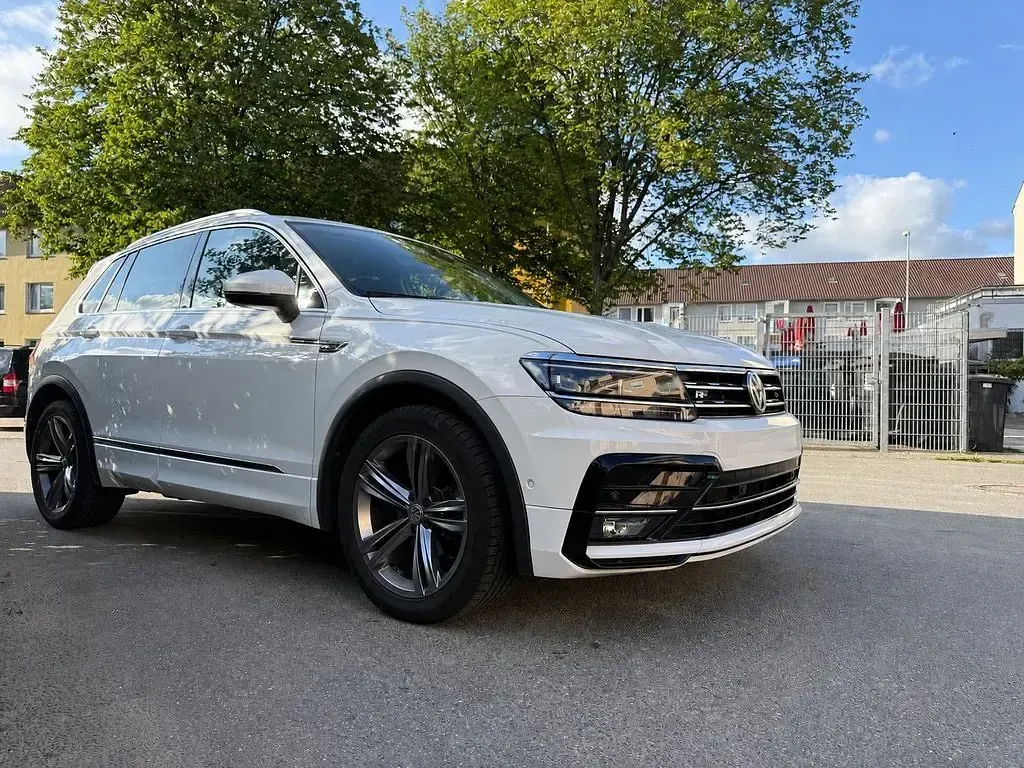 Gebraucht VW Tiguan R-line 150 PS (110 kW) 2020 Weiß SUV