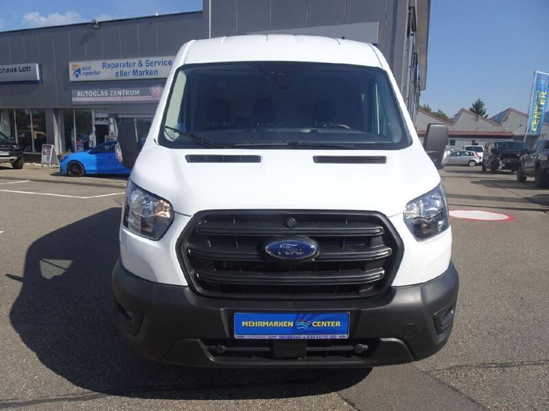 Second-hand Ford Transit 131 CP (96 kW) 2022 Alb Van