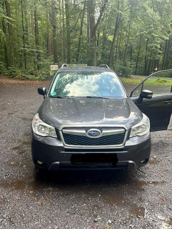 Grau Gebraucht 2015 Subaru Forester SUV | 5.000 € (Superpreis) - Bild 1/4