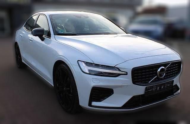 Weiß metallic Gebraucht 2023 Volvo S60 R-Design Limousine | 38.710 € (Etwas zu teuer) - Bild 1/4