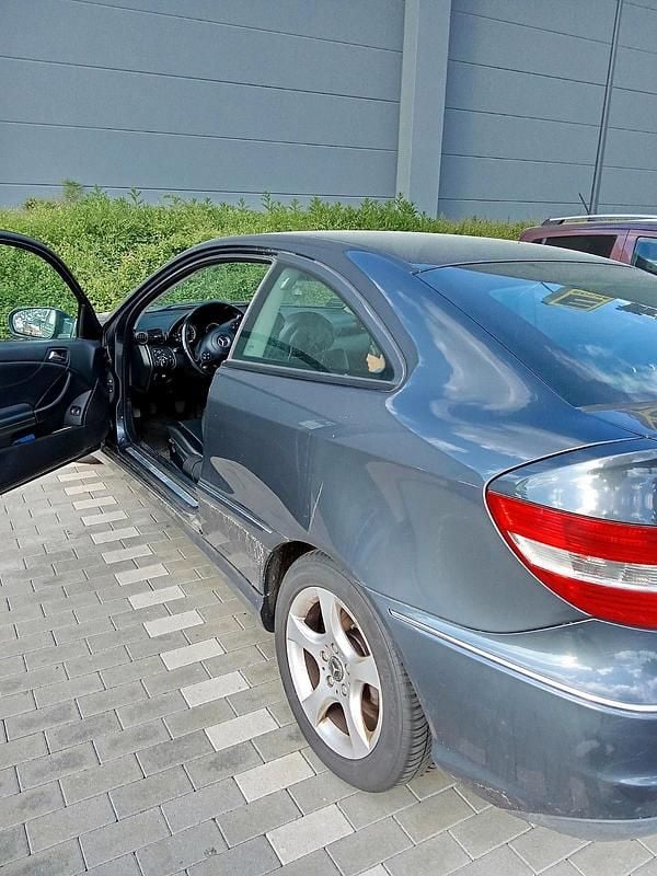 Gebraucht Mercedes CLC220 150 PS (110 kW) 2009 Blau Kleinwagen