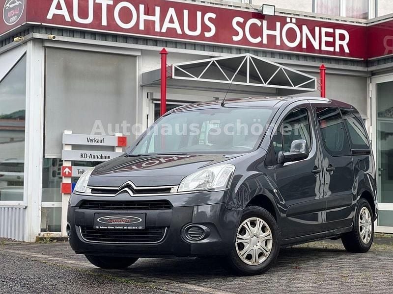 Grau Gebraucht 2013 Citroën Berlingo Tendance Van / Kleinbus | 4.950 € (Fairer Preis) - Bild 1/4