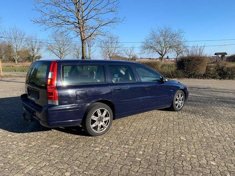 Gebraucht Volvo V70 140 PS (102 kW) 2007 Blau Kombi