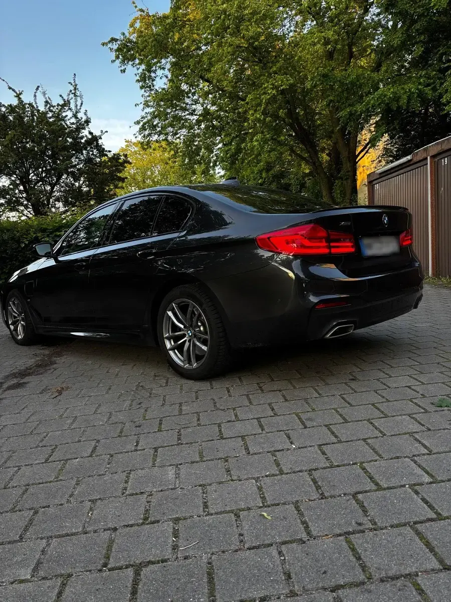 Gebraucht BMW 530e iPerformance 252 PS (185 kW) 2019 Grau Limousine