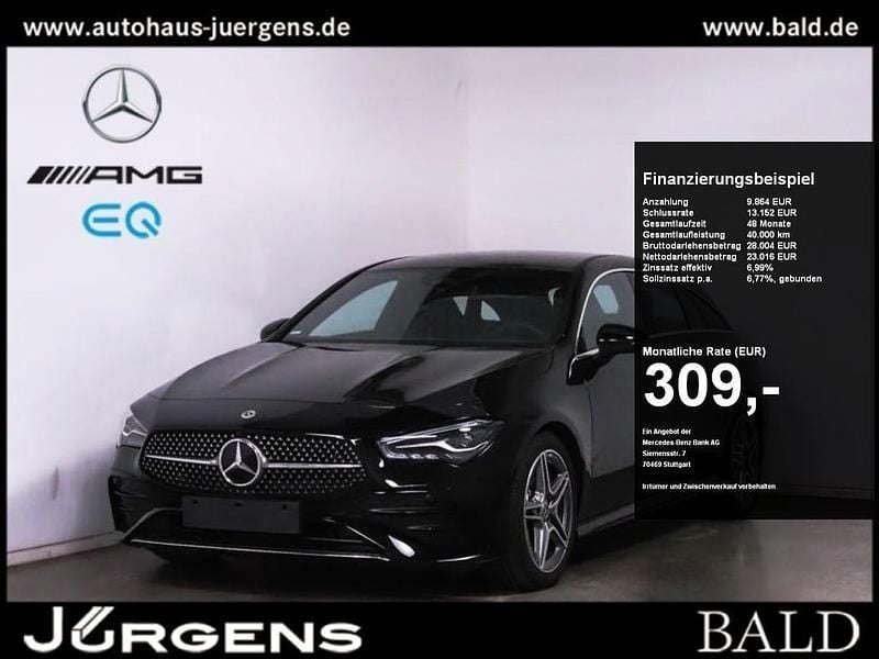 Schwarz kosmosschwarz metallic Gebraucht 2024 Mercedes CLA200 Shooting Brake AMG Kombi | 32.660 € (Fairer Preis) - Bild 1/4