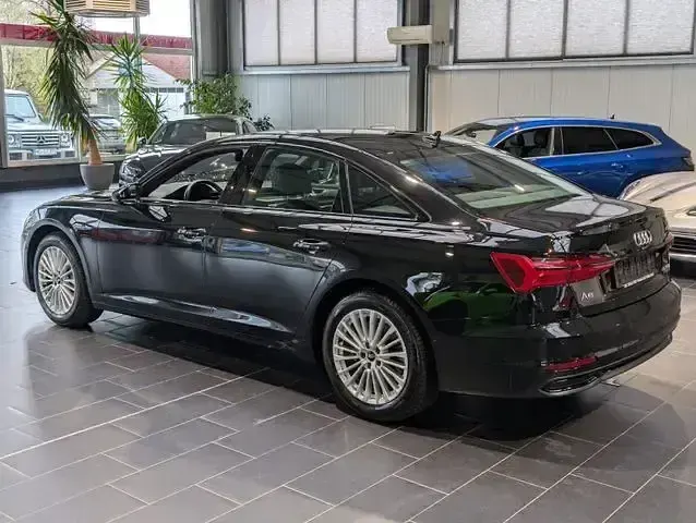 Gebraucht Audi A6 Design 265 PS (194 kW) 2021 Schwarz Limousine