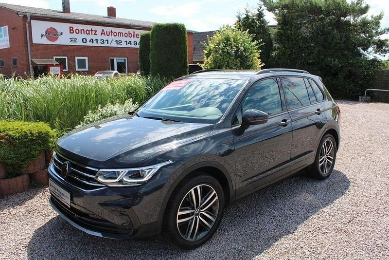 Urano gray Gebraucht 2022 VW Tiguan Sportline SUV | 29.980 € (Fairer Preis) - Bild 1/4