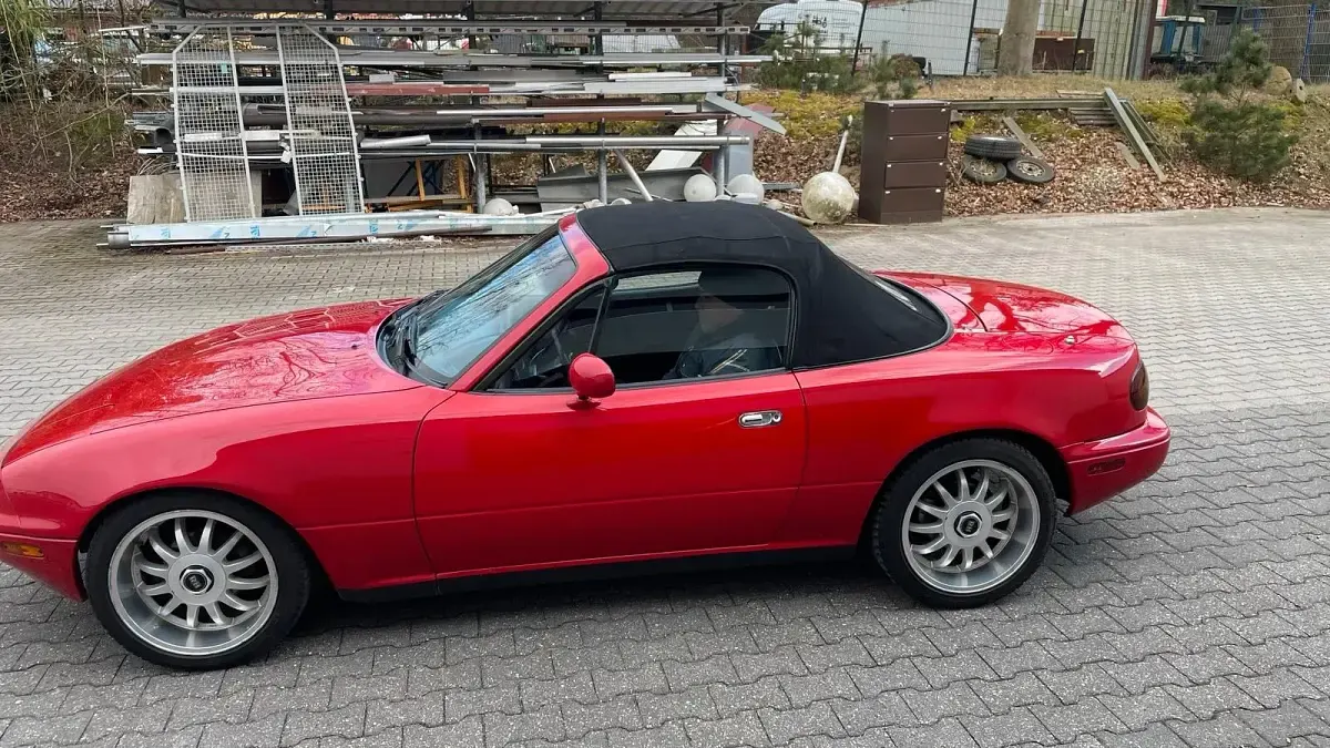 Gebraucht Mazda MX5 115 PS (84 kW) 1990 Rot Cabrio