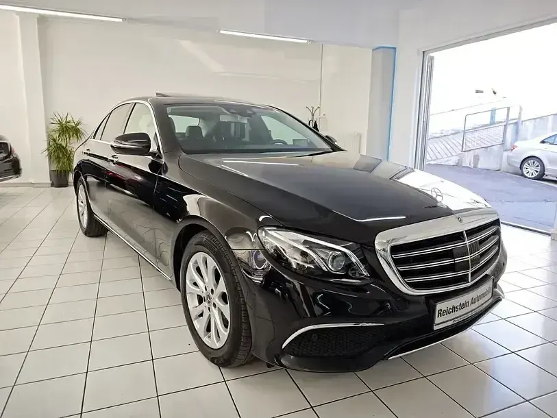 Gebraucht Mercedes E220 194 PS (142 kW) 2019 Obsidianschwarz (metallic) Limousine