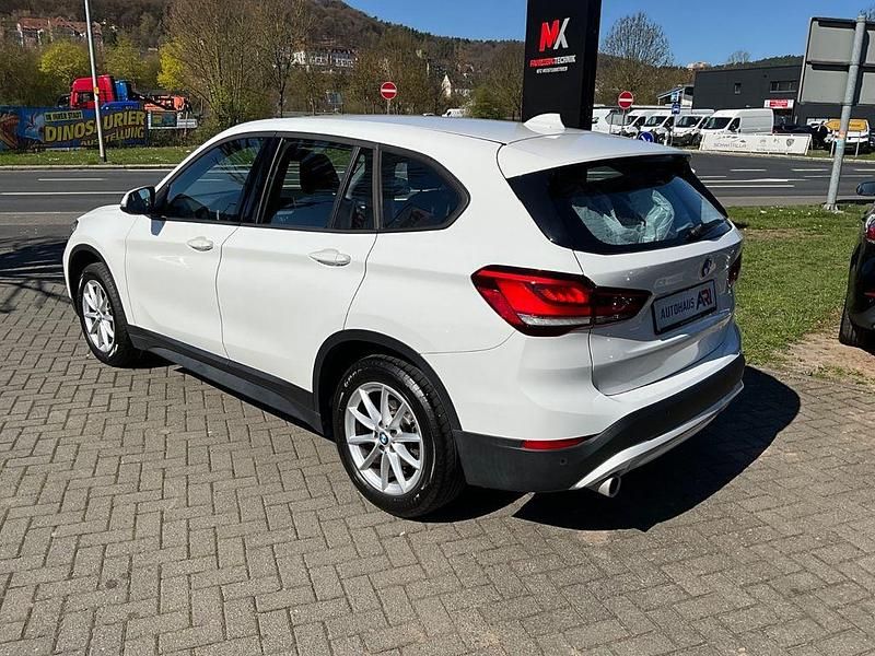 Używany BMW X1 140 KM (102 kW) 2020 Biały SUV