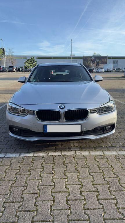 Gebraucht BMW 320 190 PS (139 kW) 2019 Grau Kombi