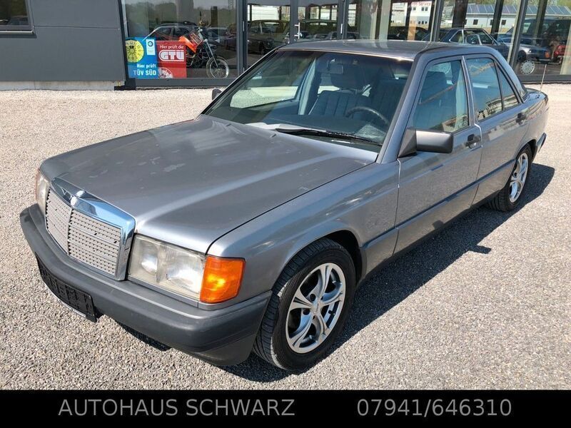 Grau metallic Gebraucht 1990 Mercedes 190 Limousine | 4.850 € - Bild 1/4
