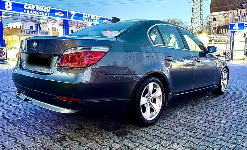 Gebraucht BMW 525 192 PS (141 kW) 2004 Grau Limousine