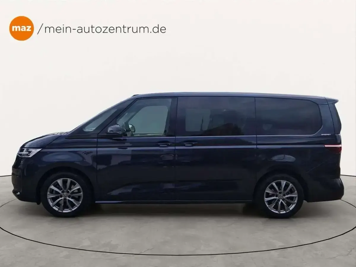 Gebraucht VW Multivan 150 PS (110 kW) 2026 Starlight blue (blau), metallic Van / Kleinbus