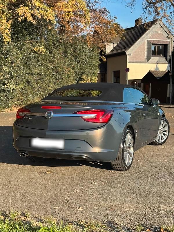 Usata Opel Cascada 120 CV (88 kW) 2013 Grigio Cabrio