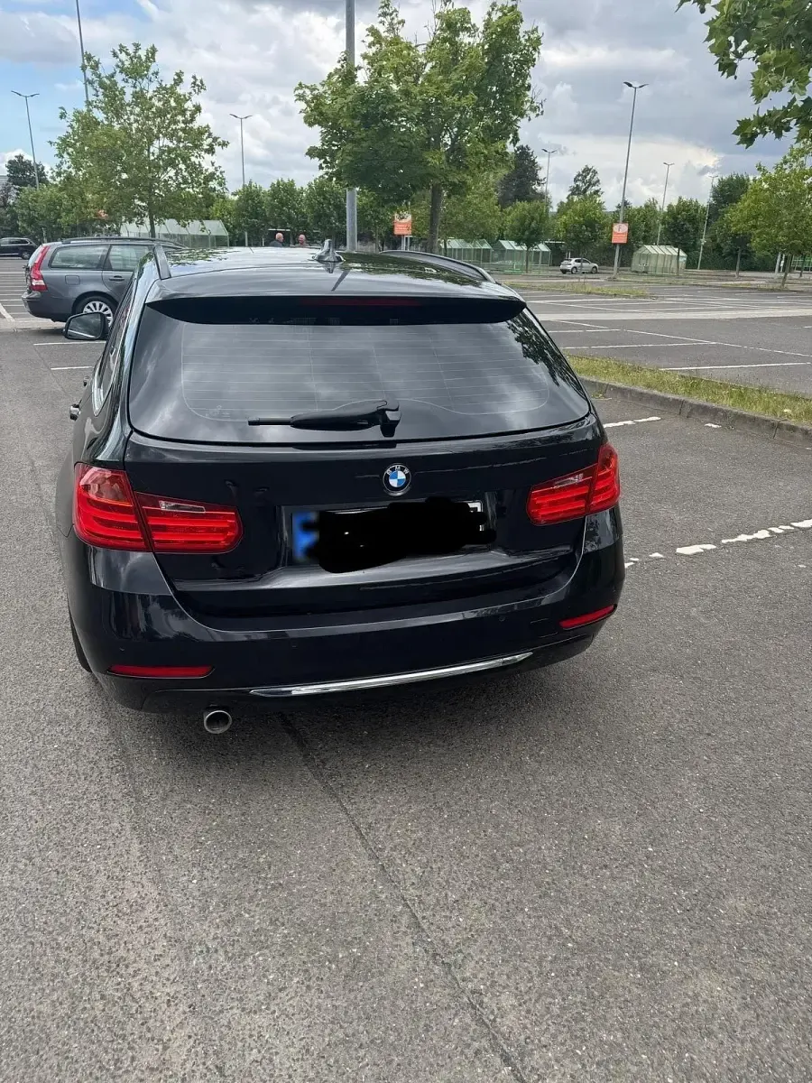 Gebraucht BMW 318 Luxury Line 143 PS (105 kW) 2015 Schwarz Kombi