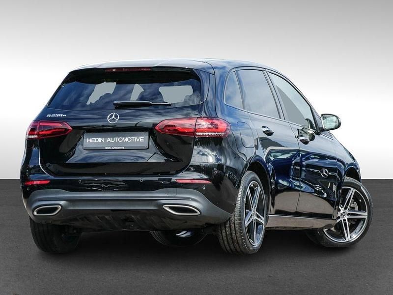 Gebraucht Mercedes B250e Progressive 218 PS (160 kW) 2022 Schwarz Kleinwagen