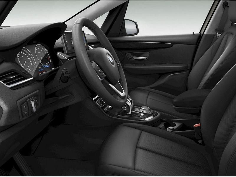 Gebraucht BMW 218 Active Tourer Advantage 136 PS (100 kW) 2021 Silber Van / Kleinbus