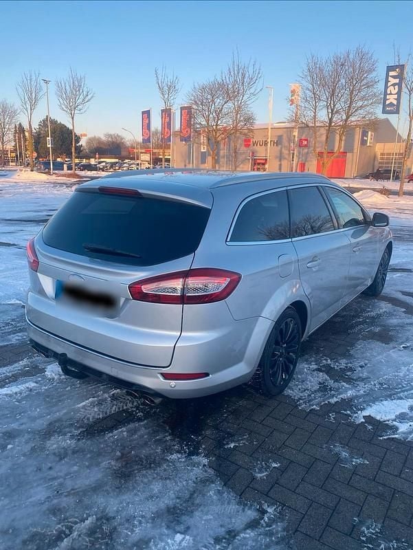 Second-hand Ford Mondeo 200 CP (147 kW) 2013 Argintiu Break