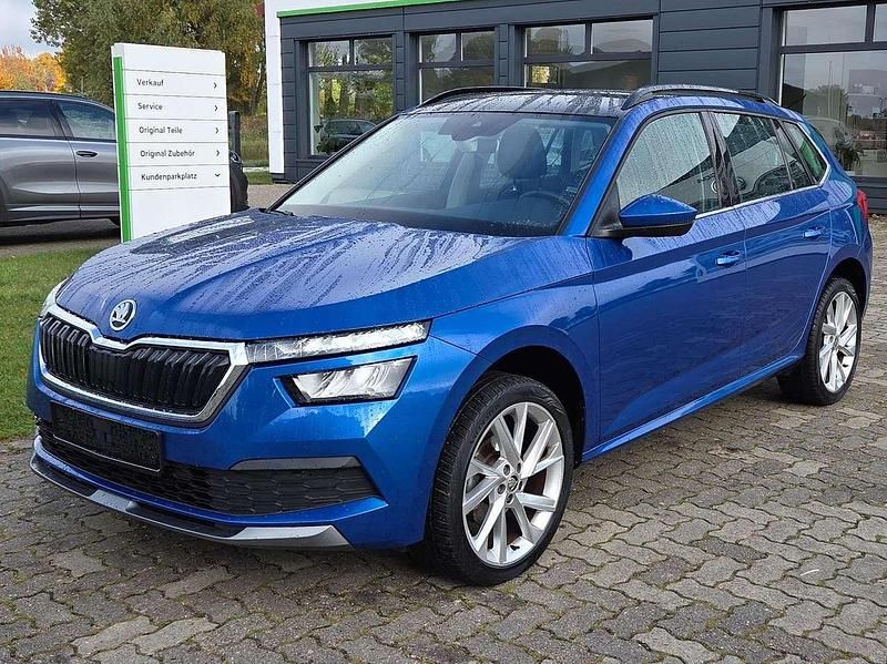 Race blau metallic Gebraucht 2020 Skoda Kamiq Ambition SUV | 17.900 € (Guter Preis) - Bild 1/4