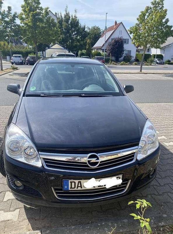Schwarz Gebraucht 2009 Opel Astra Edition Limousine | 3.300 € (Fairer Preis) - Bild 1/4