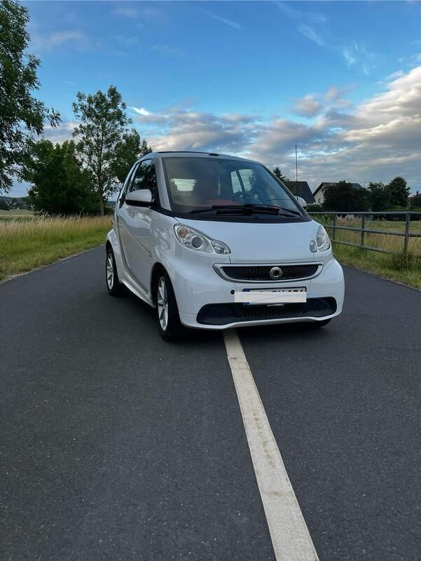 Weiß Gebraucht 2014 Smart ForTwo Cabrio Cabrio | 6.799 € (Fairer Preis) - Bild 1/4