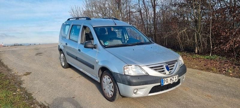 Gebraucht Dacia Logan MCV Lauréate 105 PS (77 kW) 2008 Silber Limousine