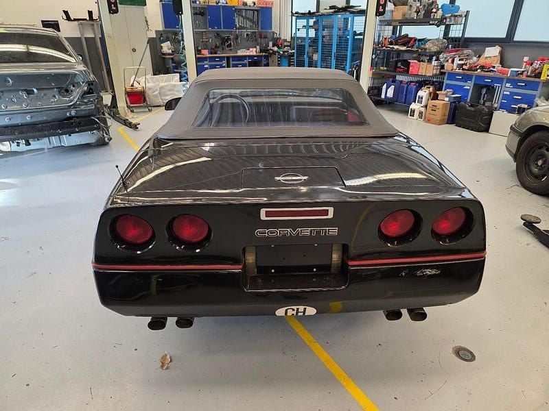Gebraucht Chevrolet Corvette 300 PS (220 kW) 1991 Schwarz Cabrio