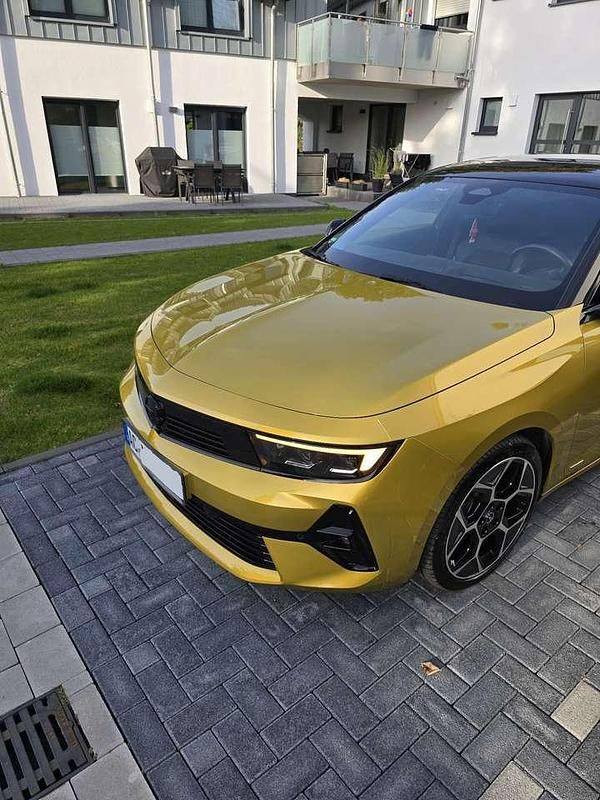 Gebraucht Opel Astra Ultimate 131 PS (96 kW) 2022 Gelb Limousine