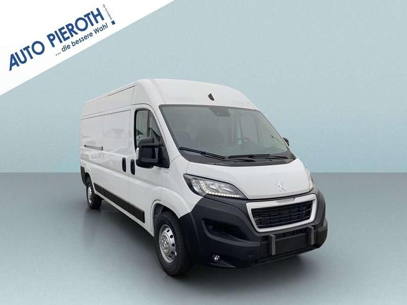 Gebraucht Peugeot Boxer 140 PS (102 kW) 2024 Kaolin weiß Van