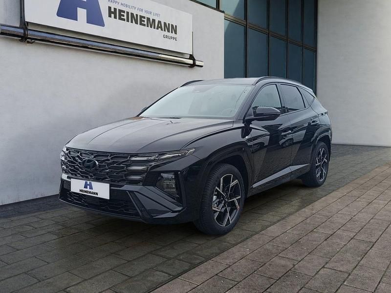 Abyss black Neu 2025 Hyundai Tucson N Line SUV | 36.450 € (Fairer Preis) - Bild 1/4