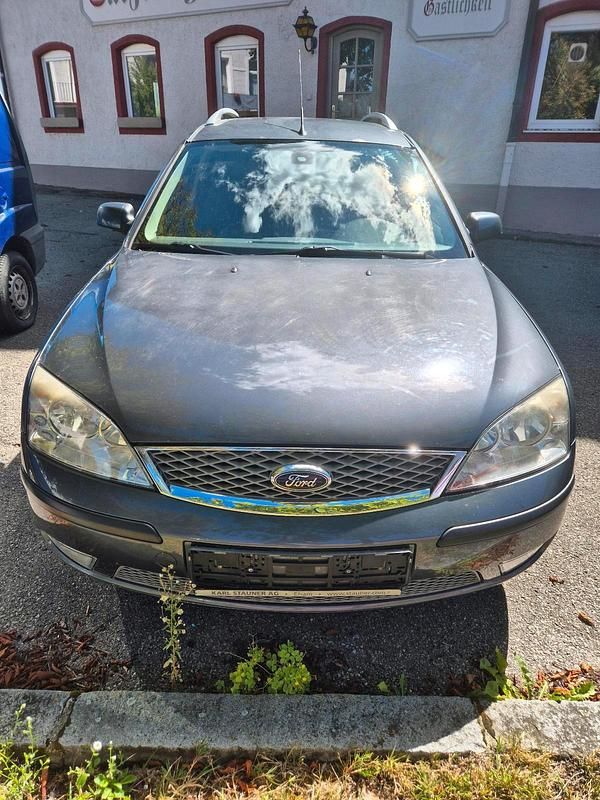Grau Gebraucht 2005 Ford Mondeo Ghia Kombi | 1.850 € (Fairer Preis) - Bild 1/4
