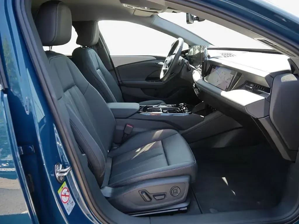 Gebraucht Audi A6 e-tron Ambiente 314 kW (428 PS) 2025 Malpeloblau metallic Limousine